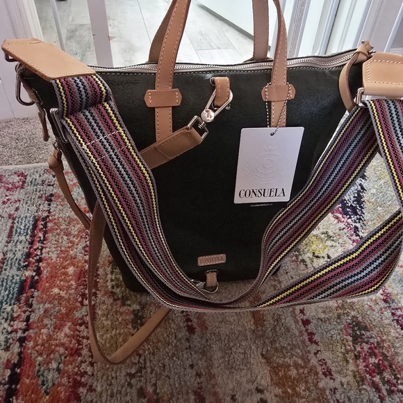 Consuela sling bag - Picture 8 of 9